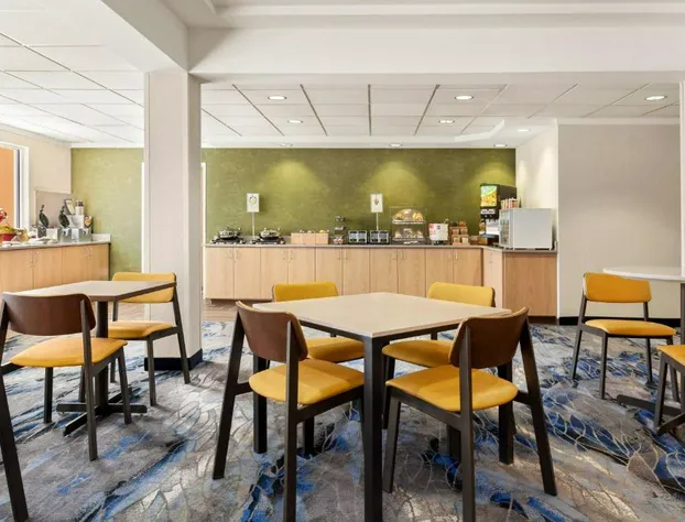 Fairfield Inn & Suites by Marriott Reno Sparks hotel detail image 2