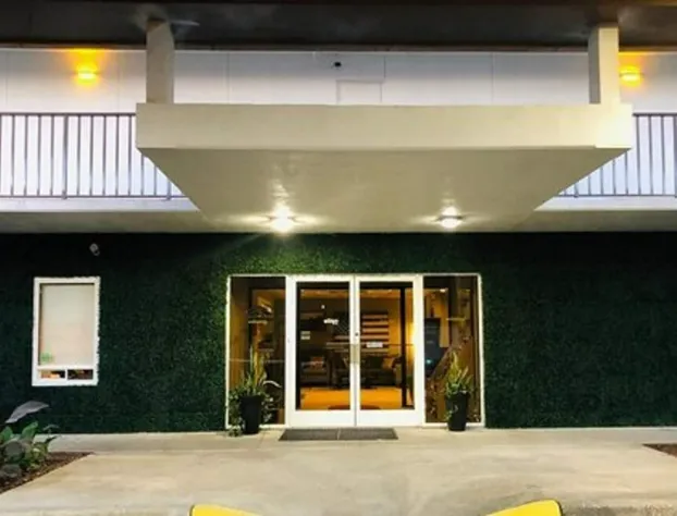 Days Inn by Wyndham Eglin AFB hotel detail image 1