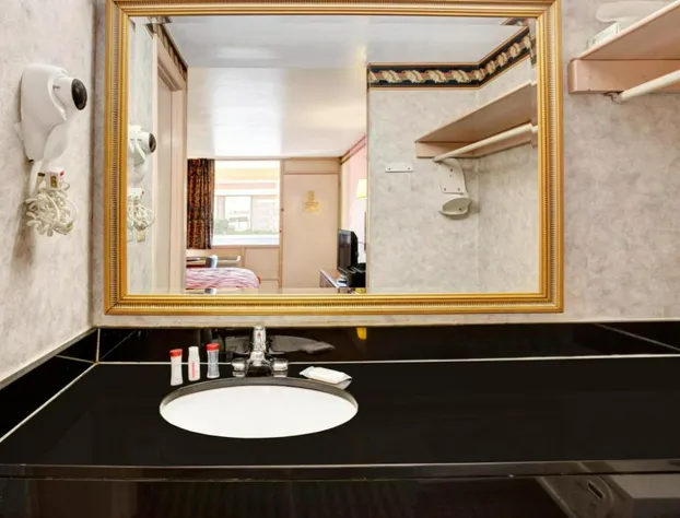 Ramada Limited Cockeysville hotel detail image 1