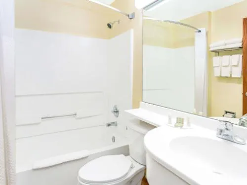 Super 8 by Wyndham Parker/SE Denver Area hotel detail image 3