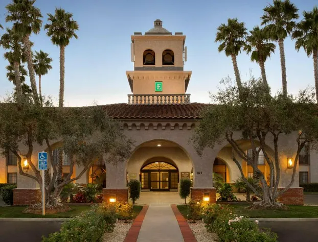 Embassy Suites by Hilton Lompoc Central Coast hotel detail image 1