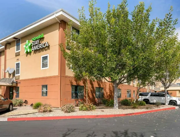 Extended Stay America Suites Santa Barbara Calle Real hotel detail image 1