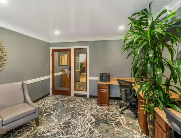 Best Western Plus Carpinteria Inn hotel detail image 4