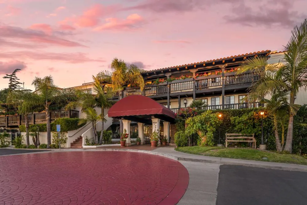 Best Western Plus Carpinteria Inn hotel hero