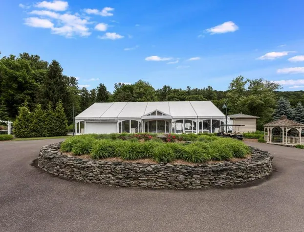 Traditions Hotel & Spa Johnson City - Binghamton, an Ascend Collection Hotel hotel detail image 1