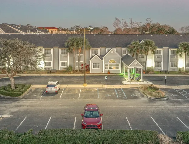 Microtel Inn & Suites by Wyndham Gulf Shores hotel detail image 4