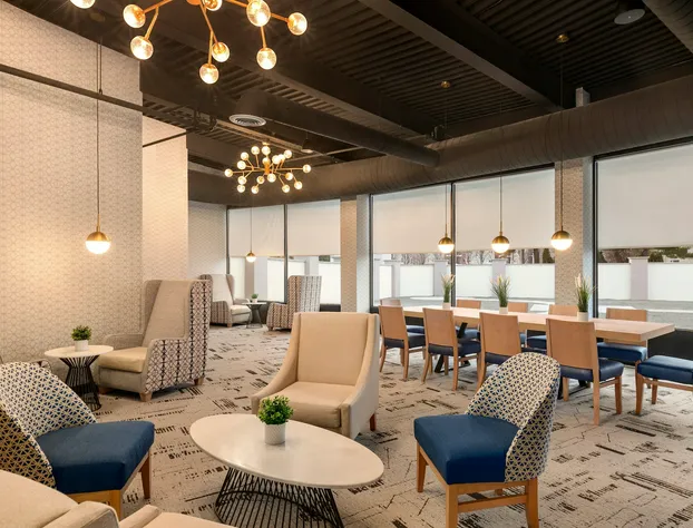 Holiday Inn Philadelphia Arpt-Stadium Area by IHG hotel detail image 1