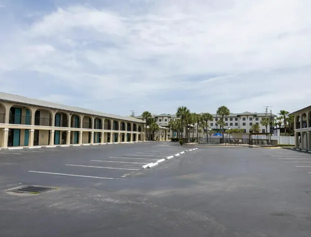 Ocean Breeze Inn hotel detail image 2