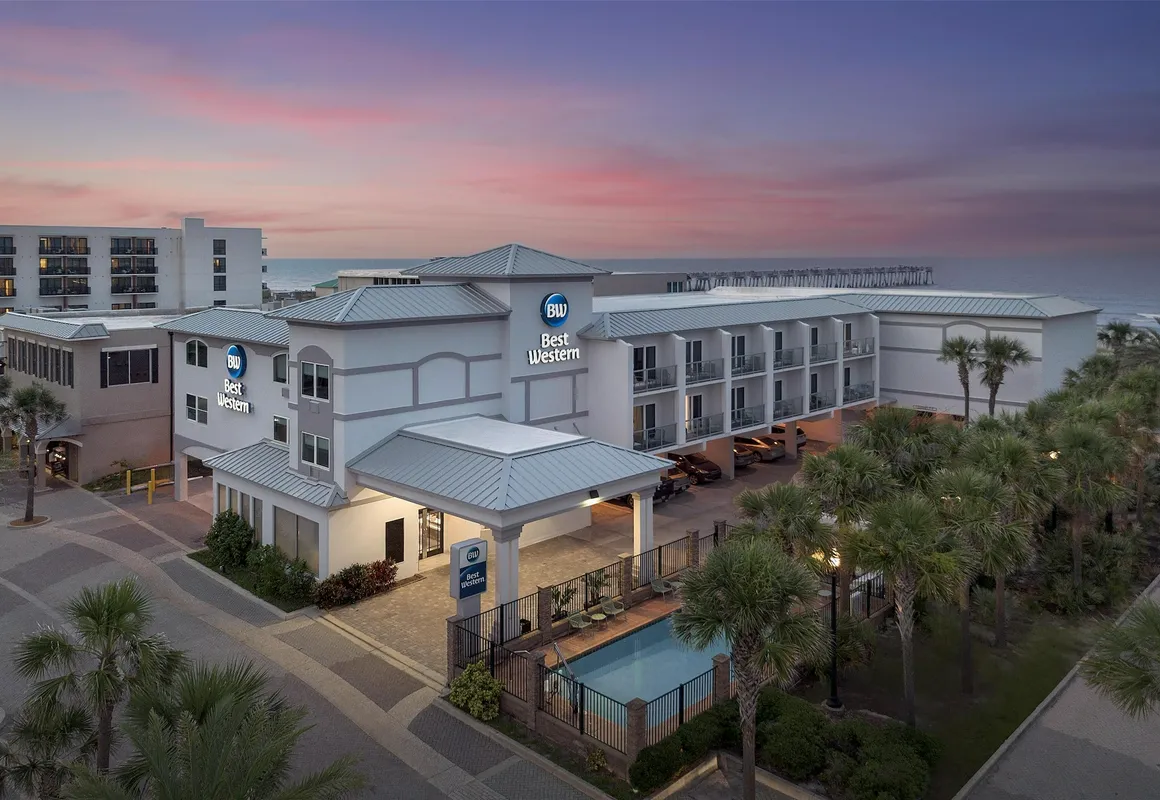 Best Western Oceanfront hotel hero