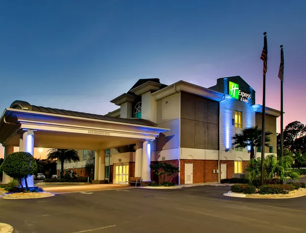 Holiday Inn Express Hotel Jacksonville North - Fernandina by IHG hotel detail image 1
