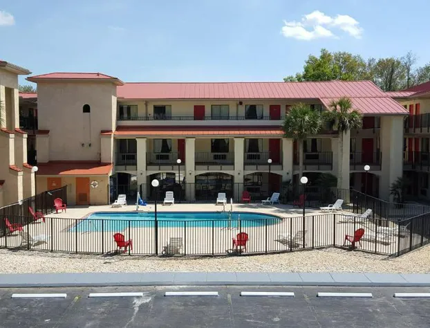 Tricove Inn & Suites hotel detail image 2