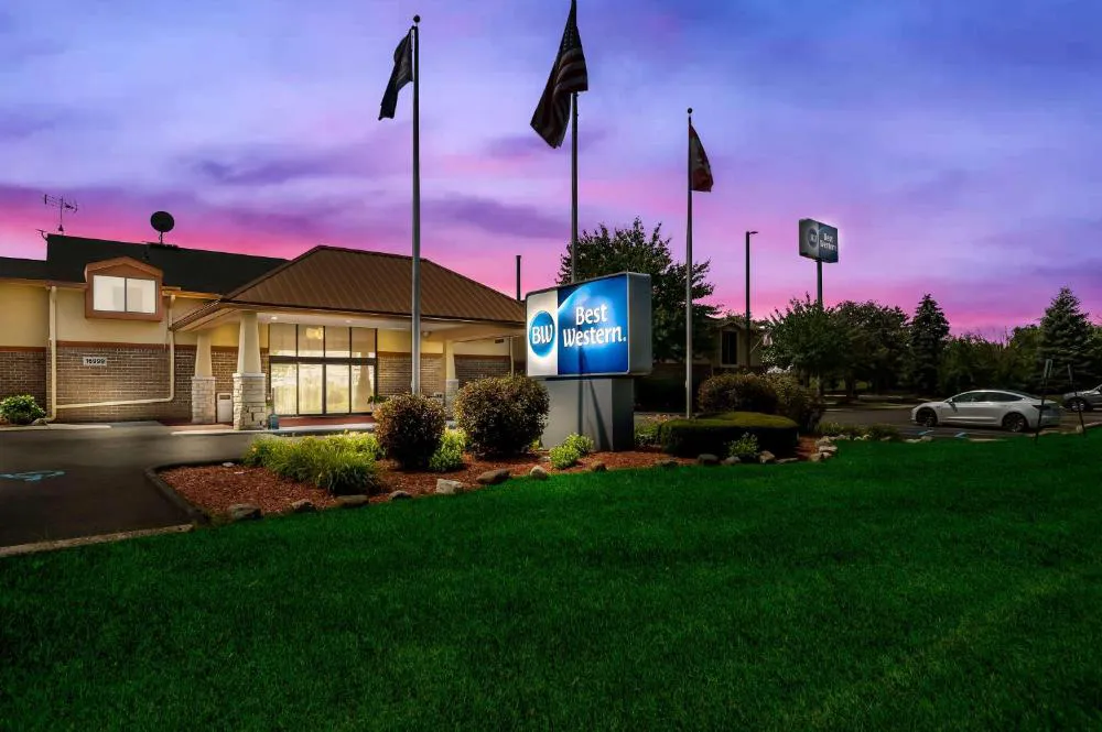 Best Western Detroit Livonia hotel hero