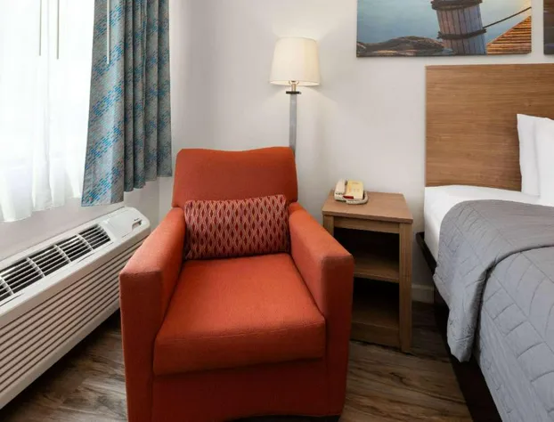 Days Inn by Wyndham Biloxi Beach hotel detail image 1