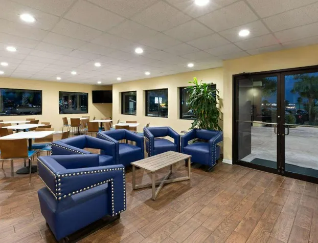 Days Inn by Wyndham Biloxi Beach hotel detail image 4
