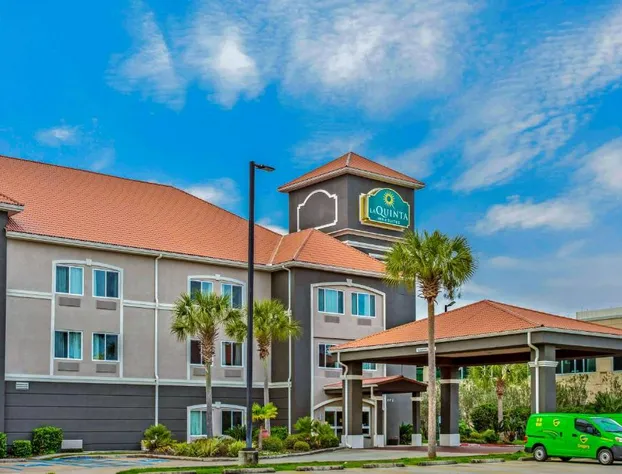 La Quinta Inn & Suites by Wyndham Biloxi hotel detail image 1