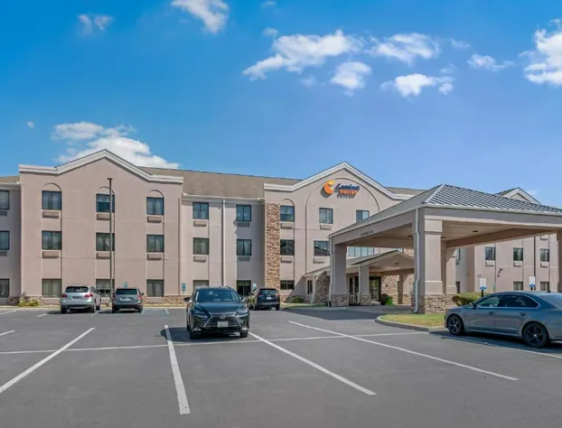 Comfort Suites West Indianapolis - Brownsburg hotel detail image 1