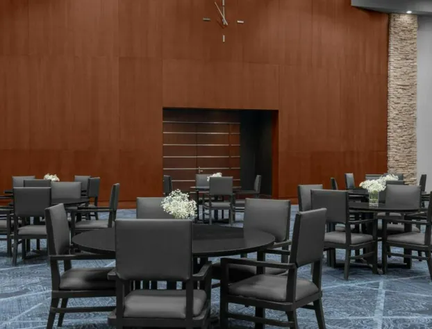 Renaissance Indianapolis North Hotel hotel detail image 3