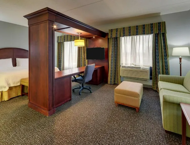 Hampton Inn & Suites Indianapolis-Airport hotel detail image 4