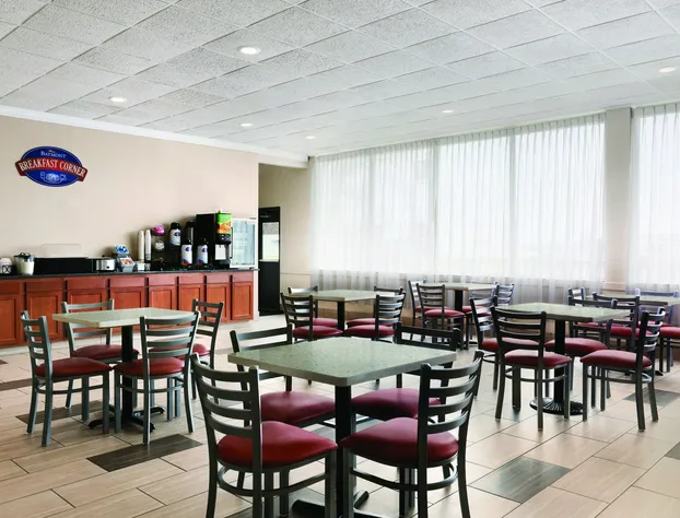 Baymont by Wyndham Florence Cincinnati hotel detail image 4