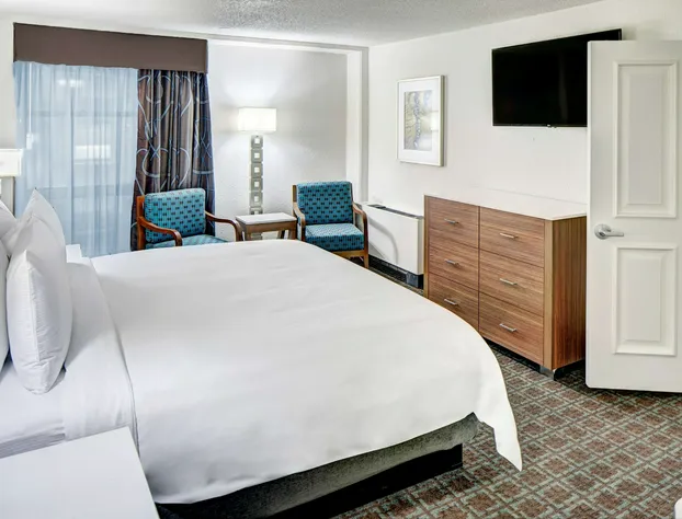 DoubleTree by Hilton Milwaukee Downtown hotel detail image 4