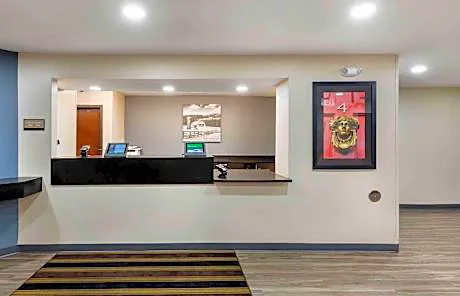 Extended Stay America Select Suites - Milwaukee - Waukesha hotel detail image 3