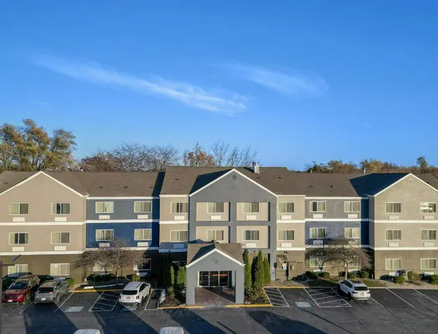SureStay by Best Western Mount Pleasant Racine hotel detail image 3