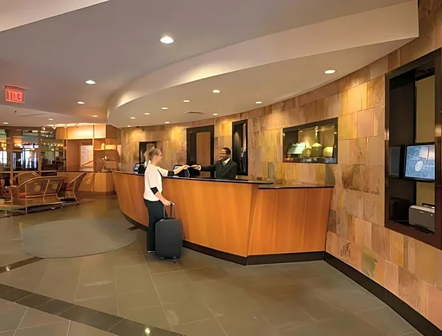 Radisson Hotel Milwaukee West hotel detail image 4