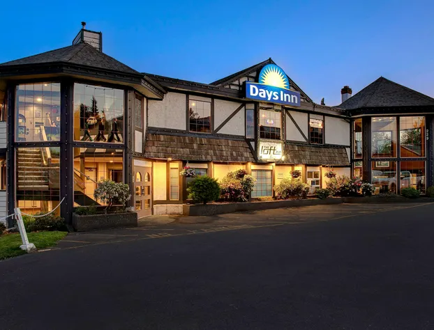 Days Inn by Wyndham Victoria Uptown hotel detail image 2