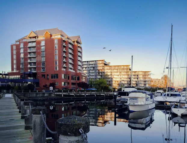 Coast Victoria Hotel & Marina by APA hotel detail image 3