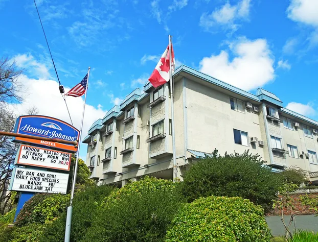 Howard Johnson Hotel by Wyndham Victoria hotel detail image 1