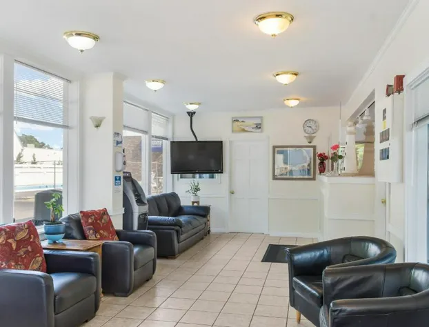 Americas Best Value Inn & Suites Hyannis Cape Cod hotel detail image 3