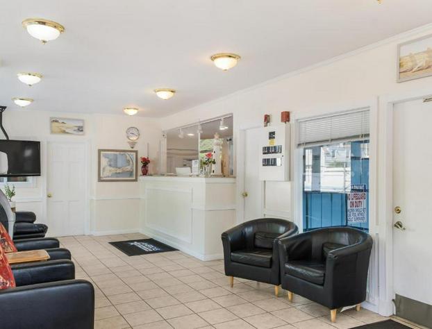 Americas Best Value Inn & Suites Hyannis Cape Cod hotel detail image 1