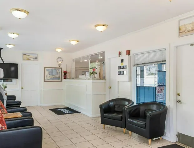 Americas Best Value Inn & Suites Hyannis Cape Cod hotel detail image 2