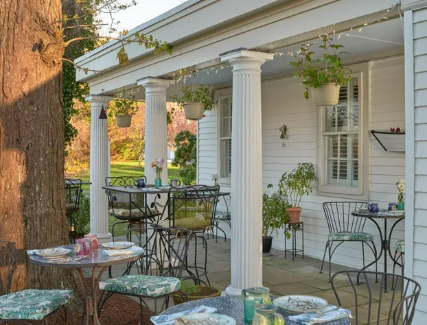 The Old Manse Inn hotel detail image 2