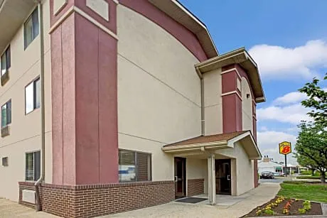 Super 8 by Wyndham College Park Wash DC Area hotel detail image 4