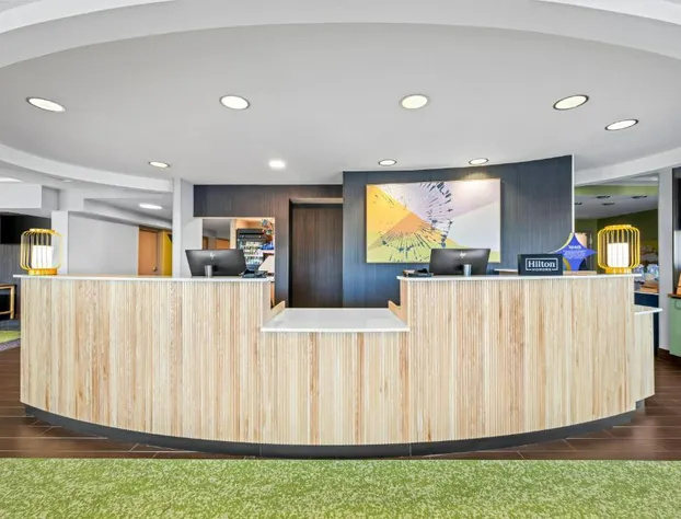 Spark by Hilton Cleveland Beachwood hotel detail image 3