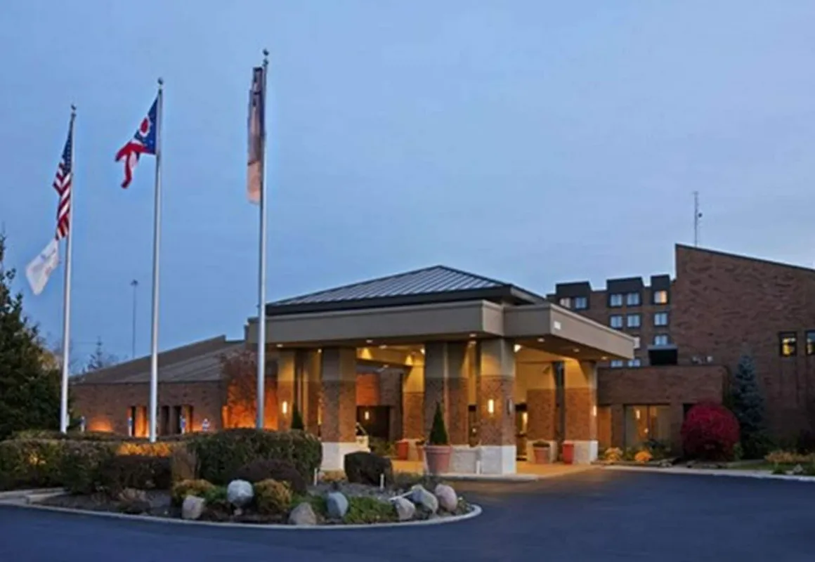DoubleTree By Hilton Cleveland East Beachwood hotel hero