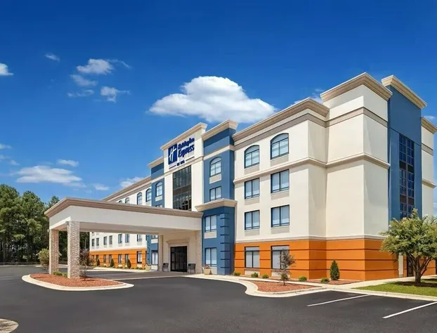 Holiday Inn Express And Suites Raleigh West Lenovo Center by IHG hotel detail image 1