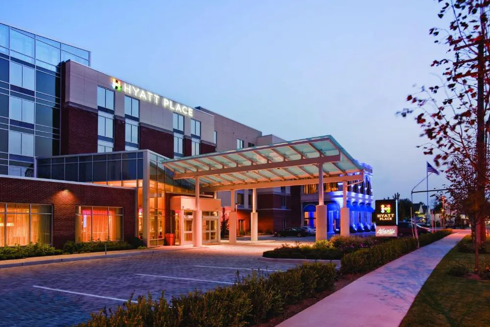 Hyatt Place Long Island East End hotel hero
