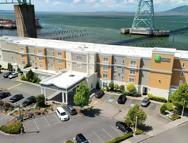 Holiday Inn Express & Suites Astoria by IHG hotel detail image 3