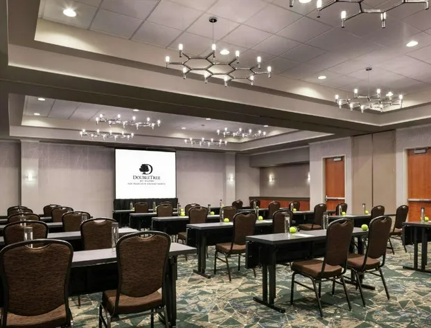 DoubleTree by Hilton San Francisco Airport North Bayfront hotel detail image 4