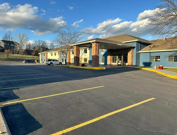 AmericInn by Wyndham Reedsburg hotel detail image 3