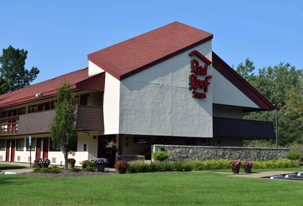 Red Roof Inn Buffalo - Niagara Airport hotel hero