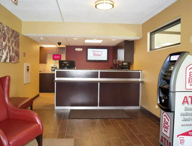 Red Roof Inn Buffalo - Niagara Airport hotel detail image 2