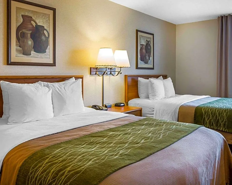 Quality Inn hotel hero