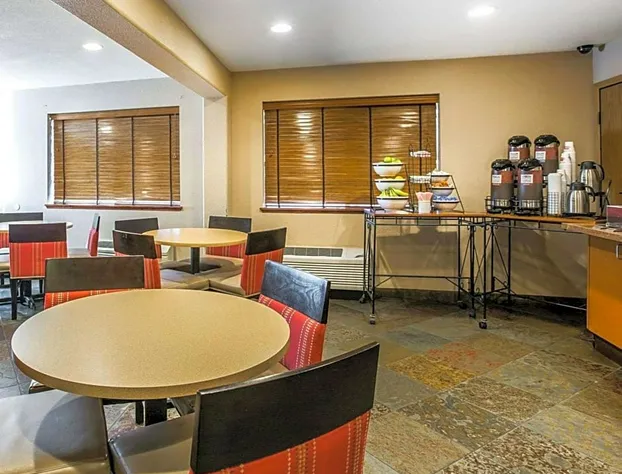 Quality Inn hotel detail image 3