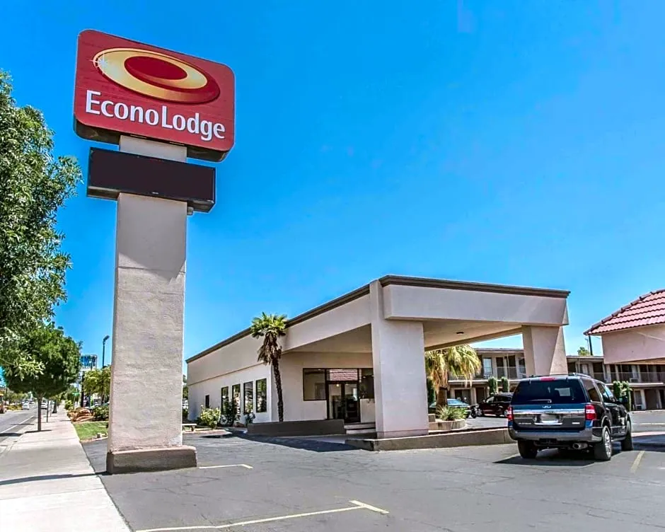 Econo Lodge St George North - Near Pioneer Park hotel hero