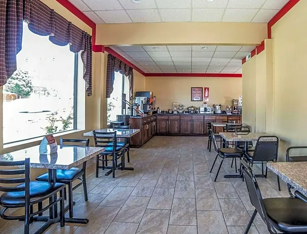 Econo Lodge St George North - Near Pioneer Park hotel detail image 3