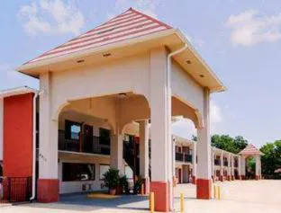 Super 8 by Wyndham Shreveport hotel detail image 2