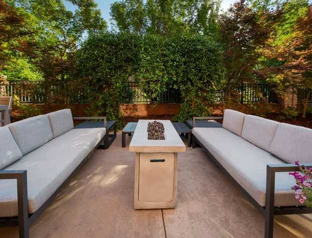 Hampton Inn Wilmington - University Area/Smith Creek Station hotel detail image 3